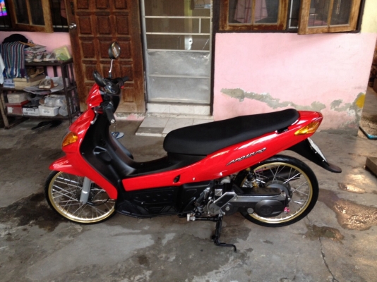 ขายนูโว ตัวเก่า สีแดง ชุดสีแท้ใหม่ทั้งคัน ไฟหน้า-หลังใหม่ ล้อทอง2สี 1.20หน้า-หลัง ยางหน้าirc 185 ป้ายเหลือง ยางหลังirc 200 ท่อMX เครือง.ลูกเบส ชัก4 วาล์วโต แคมองศาสูง คาร์บูแดชแท้ ชามล้าง เม็ดแท้เจาะ สายพานใหม่ ครัชทองแดง ไดร์แต่ง แบตใหม่ แรงแบบสบายๆ เครื