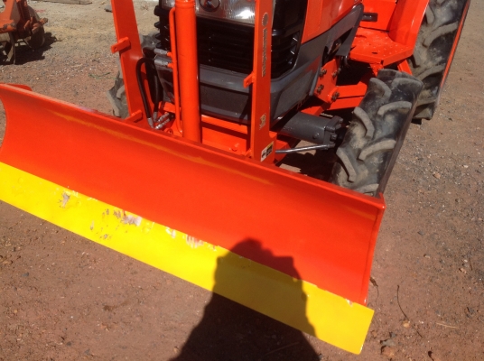 ปัญญาแทรคเตอร์มาแล้ว...จัดมาให้ครับ คูโบต้า L3408 พร้อมใบมีดตราช้าง เล่มทะเบียนพร้อม