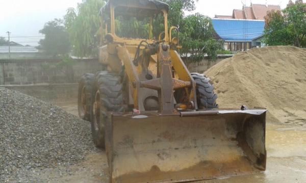 ขายรถตักล้อยาง KOMATSU JH30  4 สูบ ราคา 260,000 บาท
