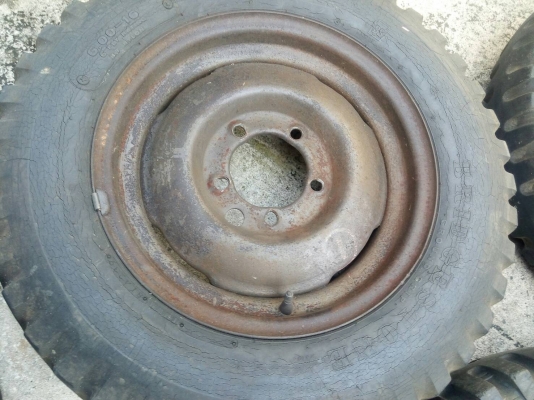 กะทะจิ๊ป ขอบ16  พร้อมยาง 4 ลูก เก่ายี่ปุ่น tel 089-9826192 ชุดเดียวเท่านั้น