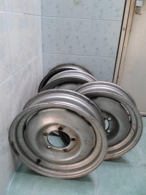 กะทะจิ๊ป ขอบ16  พร้อมยาง 4 ลูก เก่ายี่ปุ่น tel 089-9826192 ชุดเดียวเท่านั้น