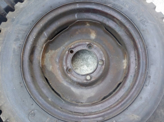 กะทะจิ๊ป ขอบ16  พร้อมยาง 4 ลูก เก่ายี่ปุ่น tel 089-9826192 ชุดเดียวเท่านั้น