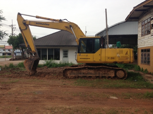 KOMATSU PC200-5