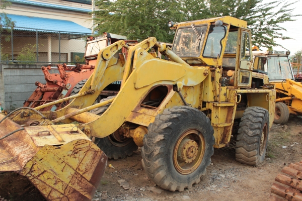 ขายถูก รถตักล้อยาง  TCM 75 III เครื่อง6สูบ เดิมๆจากนอก ราคา 390,000บาท