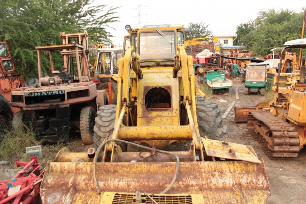 ขายถูก รถตักล้อยาง  TCM 75 III เครื่อง6สูบ เดิมๆจากนอก ราคา 390,000บาท