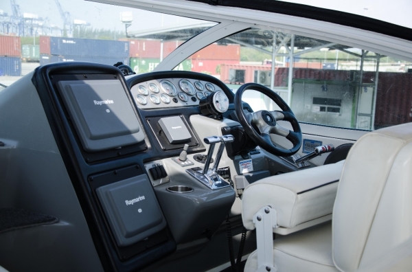 ขายเรือยอร์ช CRUISER 400 Express 43ฟุต ปี2005ครับ ราคาเบาๆครับ ขายเรือยอร์ช CRUISER 400 Express 43ฟุต ปี2005ครับ ราคาเบาๆครับ