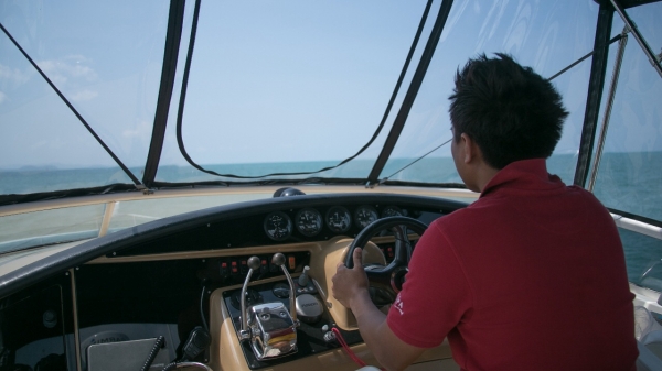 ขายเรือยอร์ช2ชั้น 39 ฟุต ปี2003ครับ