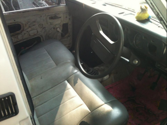 ขายรถ Mazda Famiria