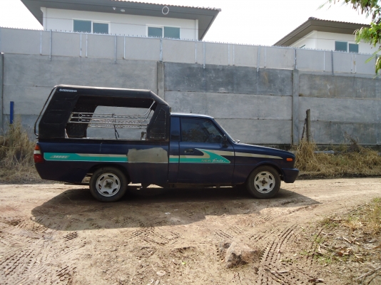 ขายมาสด้าแฟมิเลีย 1400 ติดแก๊ส LPG ช่วงล่างดี แอร์เย็น เล่มทะเบียนพร้อมโอน