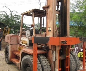 ขายรถยกโฟล์ทลิฟท์ KOMATSU: FD80H-5 ขนาด 8 ตัน ล้อหน้าคู่ ราคา 670,000 บาท ขายรถยกโฟล์ทลิฟท์ KOMATSU: FD80H-5 ขนาด 8 ตัน ล้อหน้าคู่ ราคา 670,000 บาท