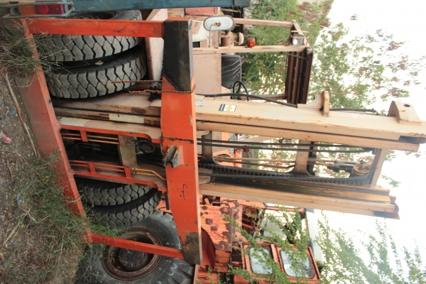 ขายรถยกโฟล์ทลิฟท์ KOMATSU: FD80H-5 ขนาด 8 ตัน ล้อหน้าคู่ ราคา 670,000 บาท ขายรถยกโฟล์ทลิฟท์ KOMATSU: FD80H-5 ขนาด 8 ตัน ล้อหน้าคู่ ราคา 670,000 บาท