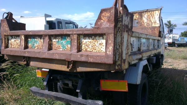 รถดั้มนอก สภาพสวยๆ เครื่อง180 แรง ราคาถูกมาก สุดคุ้ม รถดั้มนอก สภาพสวยๆ เครื่อง180 แรง ราคาถูกมาก สุดคุ้ม