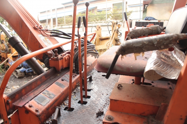 ขายแบคโฮ HITACHI (PC 30)3สูบ ราคา 158,000 บาท ขายแบคโฮ HITACHI (PC 30)3สูบ ราคา 158,000 บาท