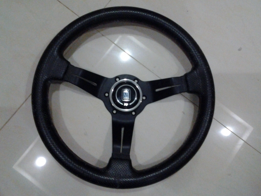 พวงมาลัย  NARDI