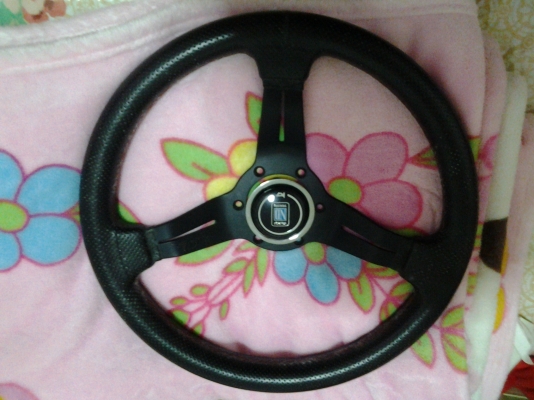 พวงมาลัย  NARDI