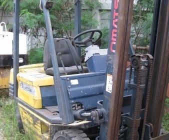 ขายรถยก KOMATSU FD15-15 1.5ตัน ราคา 160,000 บาท ขายรถยก KOMATSU FD15-15 1.5ตัน ราคา 160,000 บาท