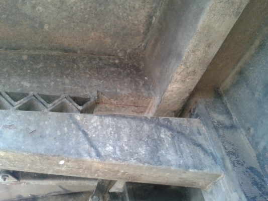 ขายลูกพ่วง 3 เพลา ดั้มเตี้ย คอกเกษตร ยาว 6.5 เมตร สูง 2.3 เมตร ขายลูกพ่วง 3 เพลา ดั้มเตี้ย คอกเกษตร ยาว 6.5 เมตร สูง 2.3 เมตร