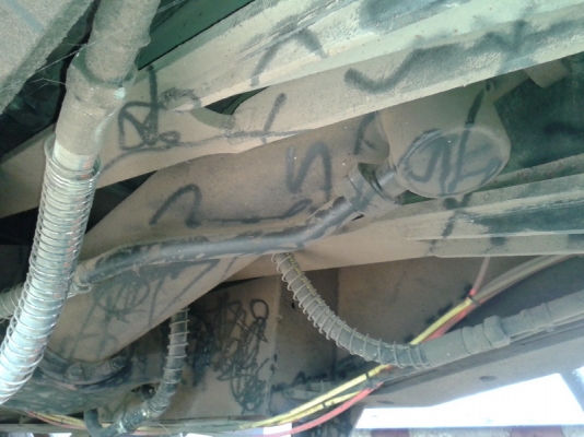 ขายลูกพ่วง 3 เพลา ดั้มเตี้ย คอกเกษตร ยาว 6.5 เมตร สูง 2.3 เมตร ขายลูกพ่วง 3 เพลา ดั้มเตี้ย คอกเกษตร ยาว 6.5 เมตร สูง 2.3 เมตร