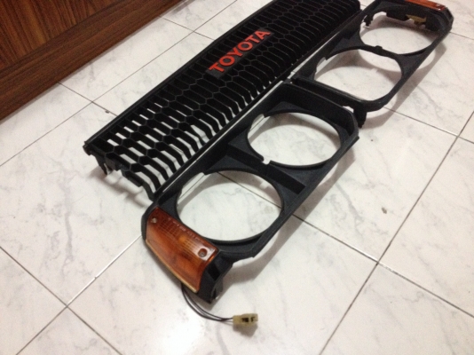 ขายกะจังหน้า ke70ไฟกลม แท้ติดรถ ราคา3500บาทโทร0875077464โส