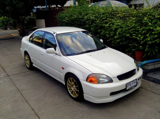 ขายHONDA CIVIC VTI-E ปี97 เกียร์ธรรมดา ติดแก็สLPG