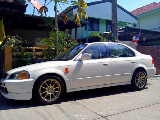 ขายHONDA CIVIC VTI-E ปี97 เกียร์ธรรมดา ติดแก็สLPG