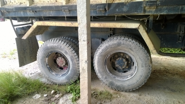 FUSO FN527M 10ล้อดั้ม2คัน สวย..ด้อย..แตกต่างกันแต่สภาพพอๆกัน ขายคันละ750000.