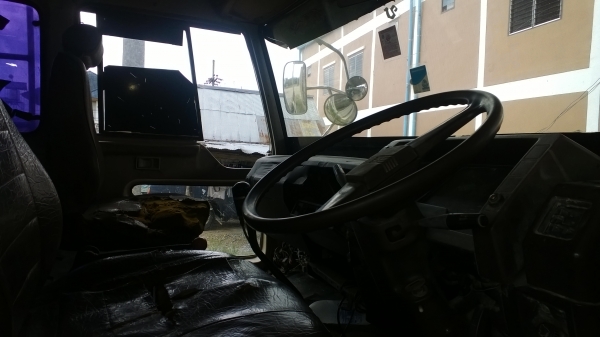 FUSO FN527M 10ล้อดั้ม2คัน สวย..ด้อย..แตกต่างกันแต่สภาพพอๆกัน ขายคันละ750000.