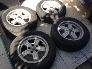 ขายล้อ VOLVO รุ่นเก่าขอบ 15