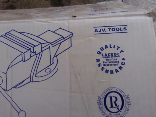 ปากกาจับชิ้นงาน 4 - 8 นิ้ว LACROC ของ อเมริกา มีปากจับงานท่อกลมและแบน ของใหม่อย่างทน ปากกาจับชิ้นงาน 4 - 8 นิ้ว LACROC ของ อเมริกา มีปากจับงานท่อกลมและแบน ของใหม่อย่างทน