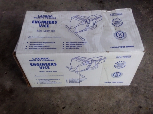 ปากกาจับชิ้นงาน 4 - 8 นิ้ว LACROC ของ อเมริกา มีปากจับงานท่อกลมและแบน ของใหม่อย่างทน ปากกาจับชิ้นงาน 4 - 8 นิ้ว LACROC ของ อเมริกา มีปากจับงานท่อกลมและแบน ของใหม่อย่างทน