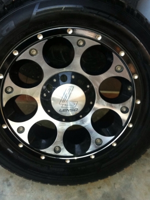 ล้อแม็กซ์ 20 นิ้ว พร้อมยาง