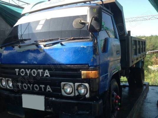 รถบรรทุก 6 ล้อดั๊มพ์ ยี่ห้อ TOYOTA  BU91 ไดน่าสามใบปัด