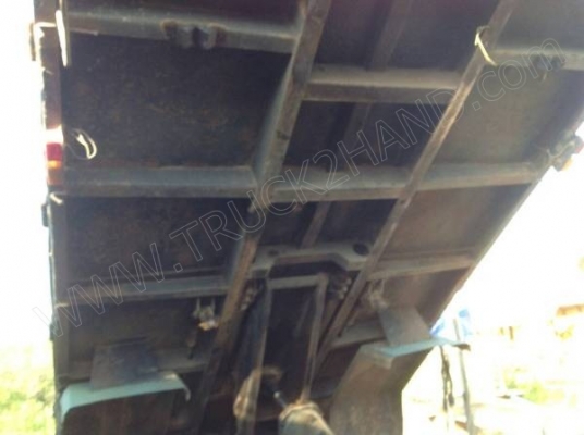 รถบรรทุก 6 ล้อดั๊มพ์ ยี่ห้อ TOYOTA  BU91 ไดน่าสามใบปัด