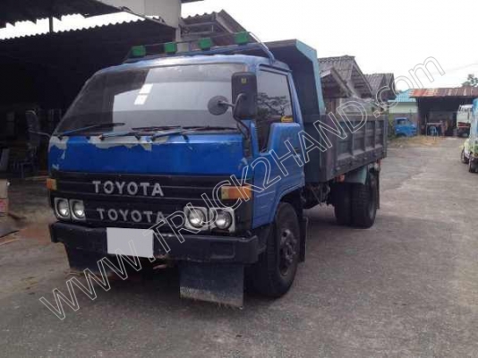 รถบรรทุก 6 ล้อดั๊มพ์ ยี่ห้อ TOYOTA  BU91 ไดน่าสามใบปัด