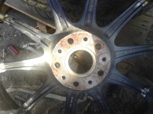 CE28 ขอบ 20x8.5  5รู114  พร้อมยาง 275 40 20 ปี 12 มี1ชุด