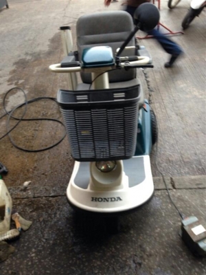 ขายรถสามล้อผู้สุงอายุ หรือผู้ป่วย เดินไม่ไหว เก่าญี่ปุ่นครับ