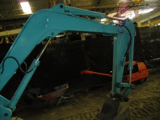 ขายด่วน Kobelco SR30-3 พร้อมหัวแย๊ค NPK