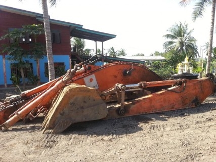 ชุดบูมอาร์ม Hitachi ex200-3 ขายแยกชิ้น