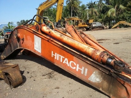 ชุดบูมอาร์ม Hitachi ex200-3 ขายแยกชิ้น