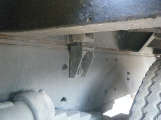 รถบรรทุก 10 ล้อ 2 เพลาติดเครนพับ 6 ตัน ยี่ห้อ MITSUBISHI รุ่น FN527