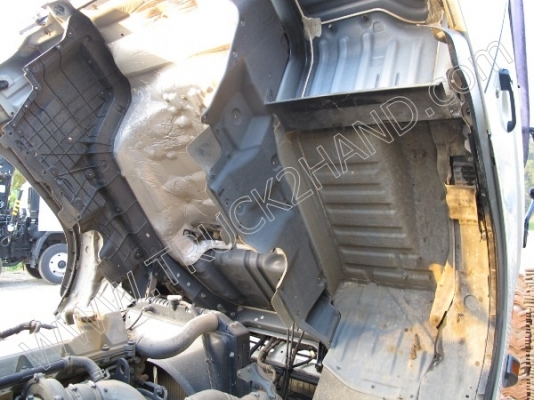 รถบรรทุก 10 ล้อ 2 เพลาติดเครนพับ 6 ตัน ยี่ห้อ MITSUBISHI รุ่น FN527