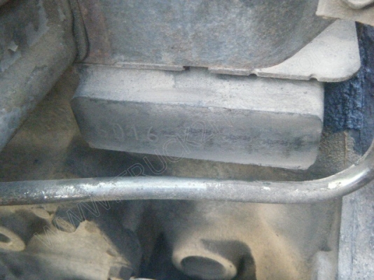 รถบรรทุก 10 ล้อ 2 เพลาติดเครนพับ 6 ตัน ยี่ห้อ MITSUBISHI รุ่น FN527