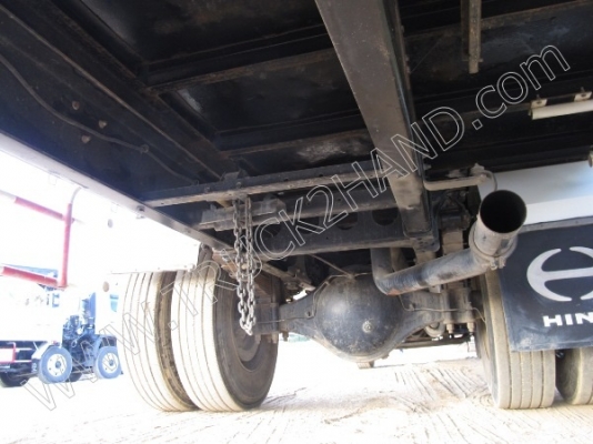 รถบรรทุก 10 ล้อ 2 เพลาติดเครนพับ 6 ตัน ยี่ห้อ MITSUBISHI รุ่น FN527