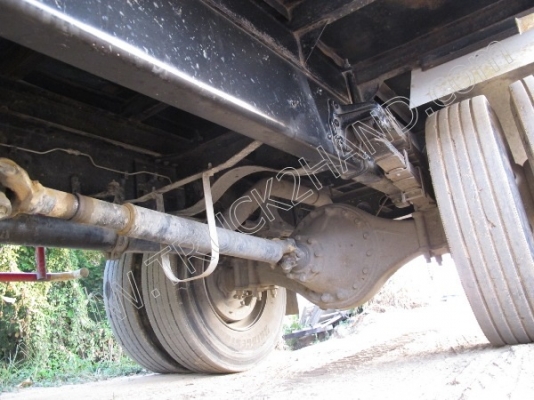 รถบรรทุก 10 ล้อ 2 เพลาติดเครนพับ 6 ตัน ยี่ห้อ MITSUBISHI รุ่น FN527