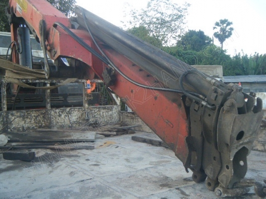 รถบรรทุก 10 ล้อ 2 เพลาติดเครนพับ 6 ตัน ยี่ห้อ MITSUBISHI รุ่น FN527