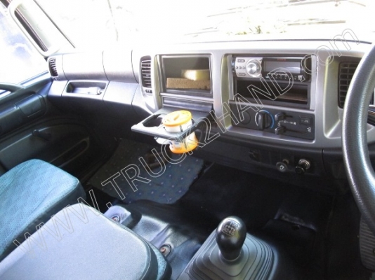 รถบรรทุก 10 ล้อ 2 เพลาติดเครนพับ 6 ตัน ยี่ห้อ MITSUBISHI รุ่น FN527