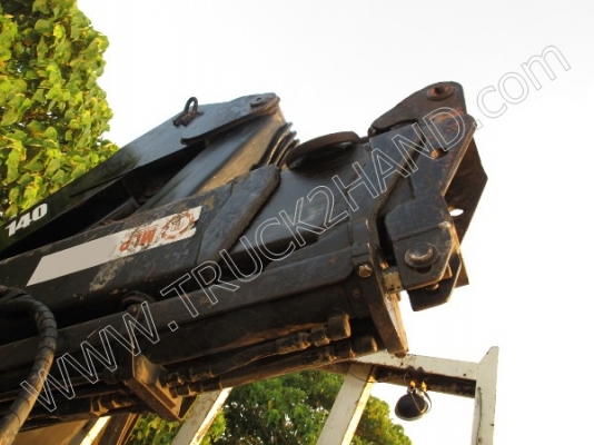 รถบรรทุก 10 ล้อ 2 เพลาติดเครนพับ 6 ตัน ยี่ห้อ MITSUBISHI รุ่น FN527