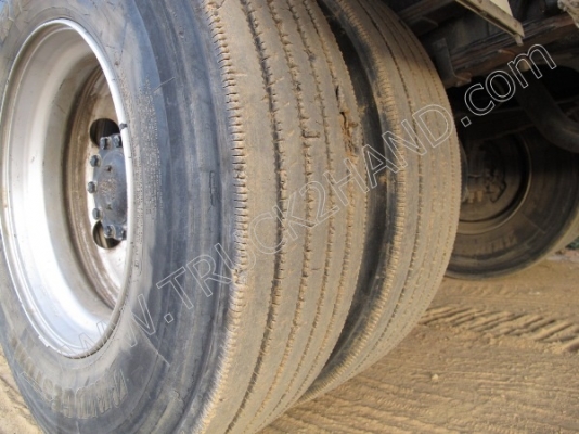 รถบรรทุก 10 ล้อ 2 เพลาติดเครนพับ 6 ตัน ยี่ห้อ MITSUBISHI รุ่น FN527