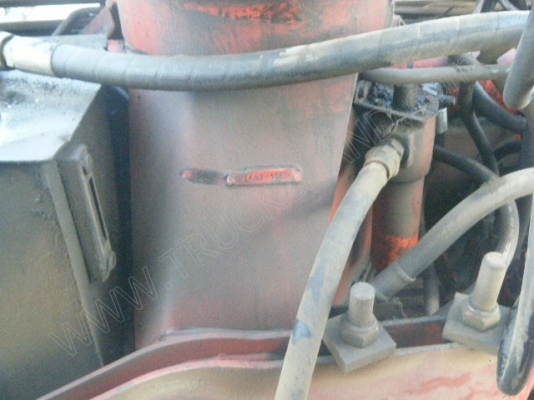 รถบรรทุก 10 ล้อ 2 เพลาติดเครนพับ 6 ตัน ยี่ห้อ MITSUBISHI รุ่น FN527