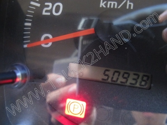 รถบรรทุก 10 ล้อ 2 เพลาติดเครนพับ 6 ตัน ยี่ห้อ MITSUBISHI รุ่น FN527